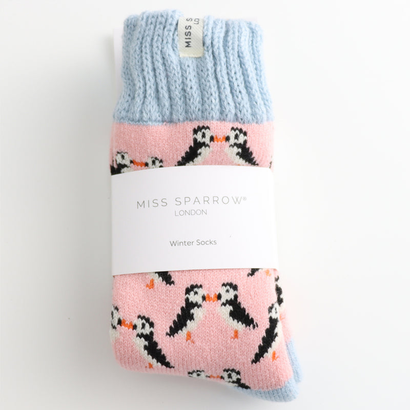 Miss Sparrow ladies winter kissing puffins socks - dusty pink